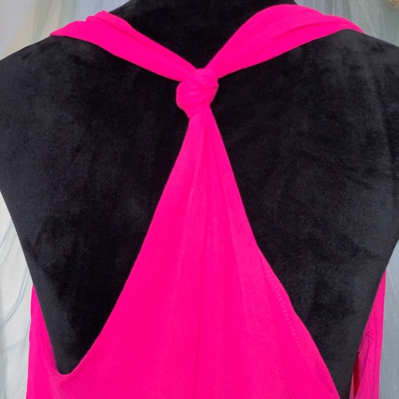 Kut from the Kloth Fuchsia Ruffle Knot Racerback - Picture 5 of 8